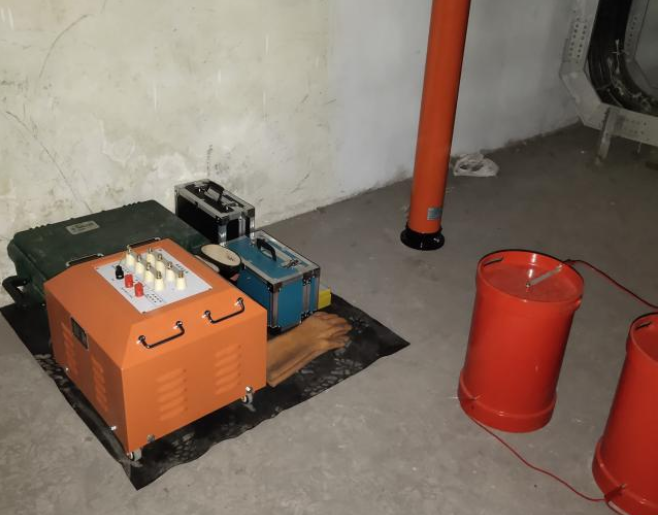 变频暗黑爆料免费版交流耐压装置的原理和操作步骤